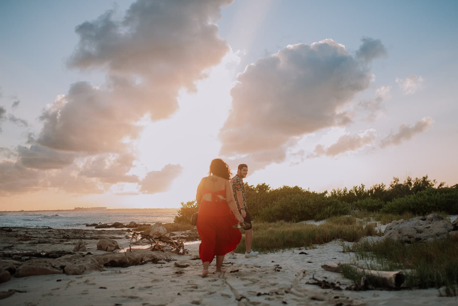 Fotografía de save the date en Cancun por Jesús Amaya fotógrafo de bodas destino en México